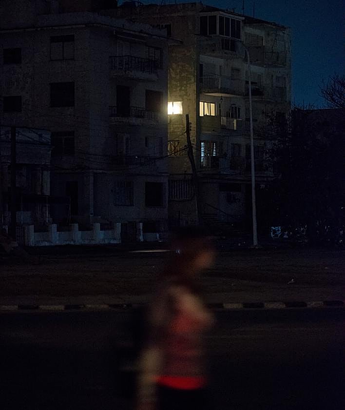 Imagen secundaria 2 - Con la oscuridad llega también la delincuencia y el vandalismo.