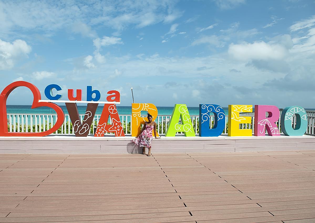 Imagen secundaria 1 - Los turistas se pueden contar con los dedos de la mano.