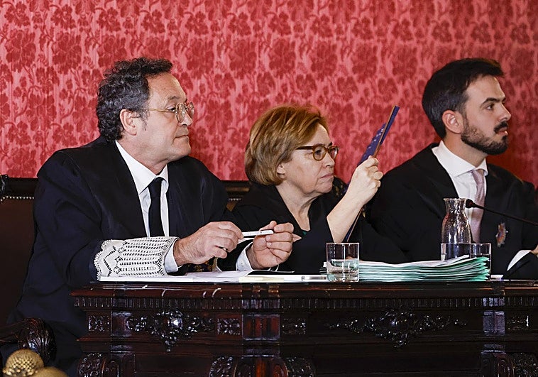 El ex fiscal general pide al Constitucional anular su condena por «irracional y arbitraria»