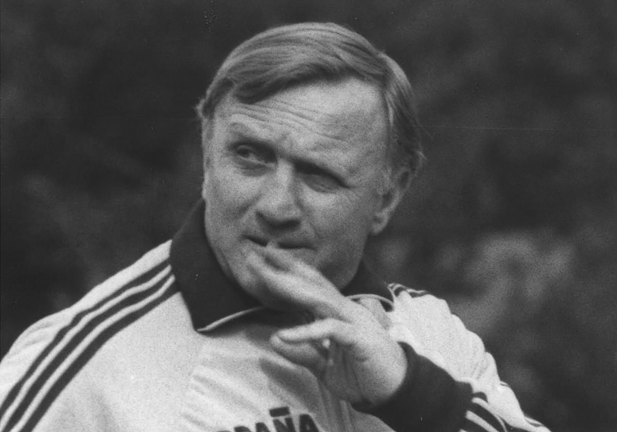 José Santamaría: The Legendary Real Madrid Defender and Spain National Team Coach