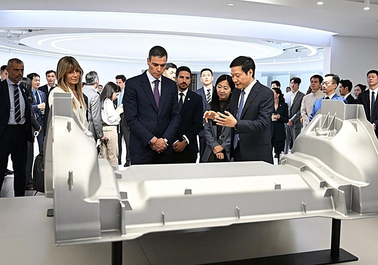 Sánchez en China, el balance de un «éxito» diplomático marcado a hierro por el juez Peinado