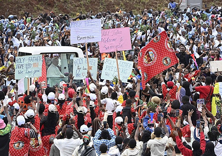 El Papa carga contra el «puñado de tiranos que destruyen el mundo»