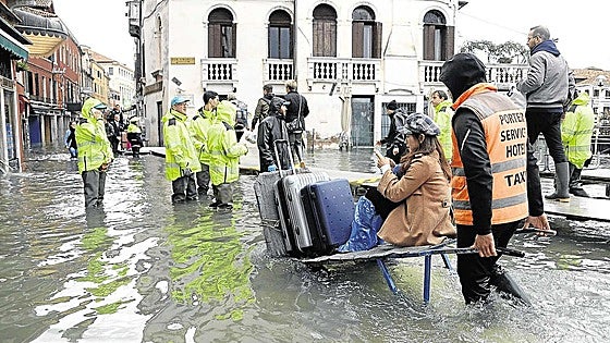 El incierto futuro de Venecia: ¿sacrificar su laguna o rodear la ciudad con muros de 6 metros?