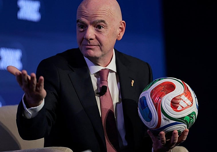 Infantino da por hecha la presencia de Irán en el Mundial: «Deben jugar»
