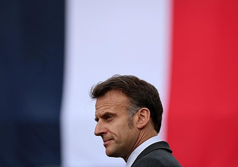 Macron busca aliados en Europa para fijar un sistema de verificación de edad y proteger a los menores online