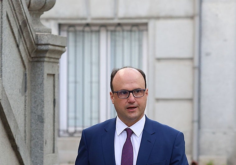 El exjefe de Gabinete de Maroto afirma que De Aldama acudio a una reunión que «cerró» la exministra