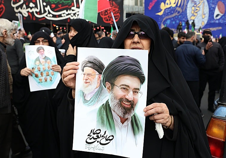 Israel espera la «luz verde» de EE UU para matar a Jamenei y «devolver Irán a la Edad de Piedra»