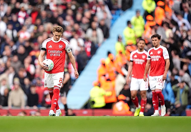 El Arsenal se hunde de nuevo en el peor momento