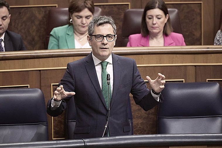 Bolaños promete favorecer a Cataluña en el reparto de las 200 nuevas plazas de fiscales