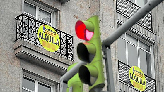 Consumo refuerza su ofensiva con más de 500 cartas a grandes tenedores por la prórroga de los alquileres