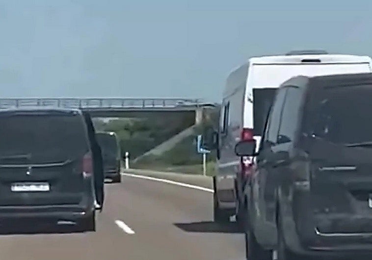 Detenido un seguidor de la Real Sociedad relacionado con el acoso en carretera a una furgoneta del Atlético