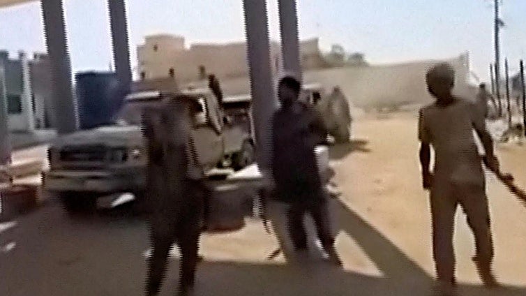 Yihadistas y tuaregs desafían a la junta golpista que gobierna Malí con ataques en varios puntos del país