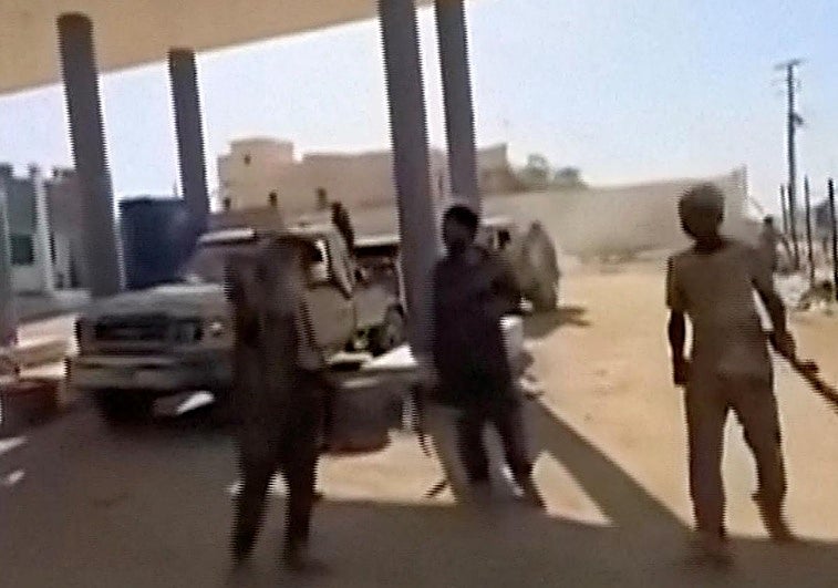 Yijadistas y tuaregs desafían a la junta golpista que gobierna Malí con ataques en varios puntos del país