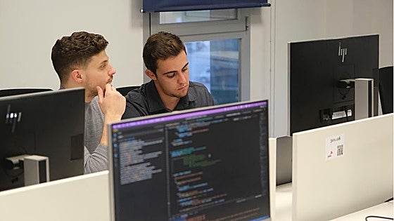 El empleo juvenil cae un 16% en las profesiones más expuestas a la inteligencia artificial