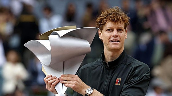 Sinner aplasta a Zverev y se estrena en Madrid