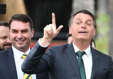 El hijo de Bolsonaro postula a la presidencia de Brasil como una versión «moderada» de su padre