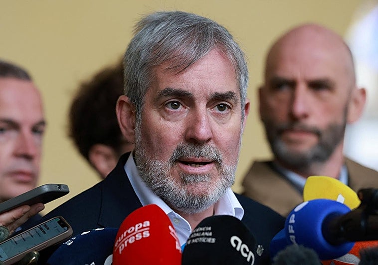 Clavijo se queja de falta de información sobre el crucero con hantavirus y exige una reunión urgente con Sánchez