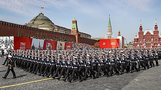 Putin carga contra la OTAN en el desfile más breve y modesto del día de la Victoria