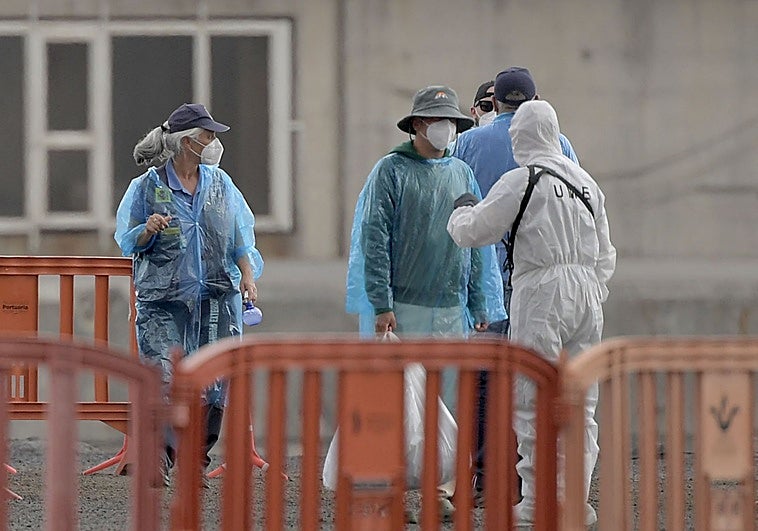 Los españoles del Hondius ya cumplen cuarentena tras la evacuación exprés de 94 personas