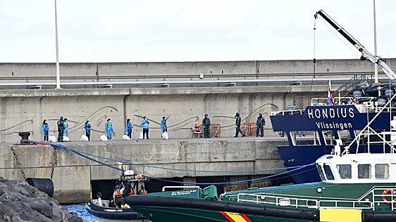 «Nunca se planteó dejar a las personas en el barco: esta era la única opción»