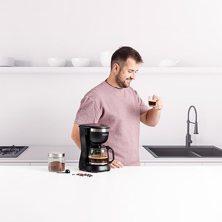 Con estas cafeteras de goteo programables tendrás café reciente a la hora que quieras