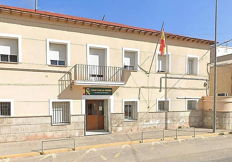 Encuentran muertos a un guardia civil, su mujer y el hijo de ambos en un cuartel de Alicante