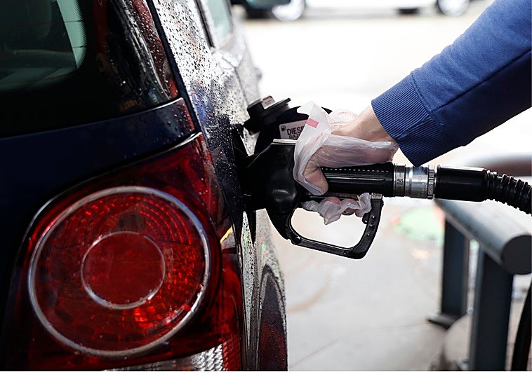 Trump y el ‘blues’ de la gasolinera: «Estos precios nos matan»