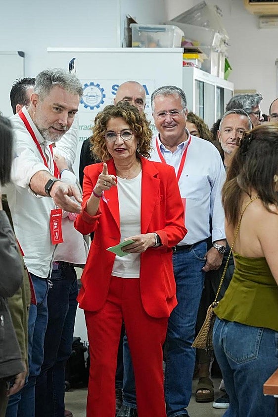 Directo | Montero: «Los ciudadanos nos colocan en la oposición y desde ahí vamos a ejercer la oposición al gobierno de las derechas»