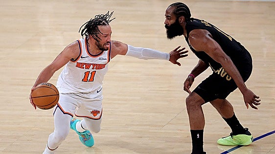 Los Knicks asestan el primer golpe a los Cavs con una remontada para la historia