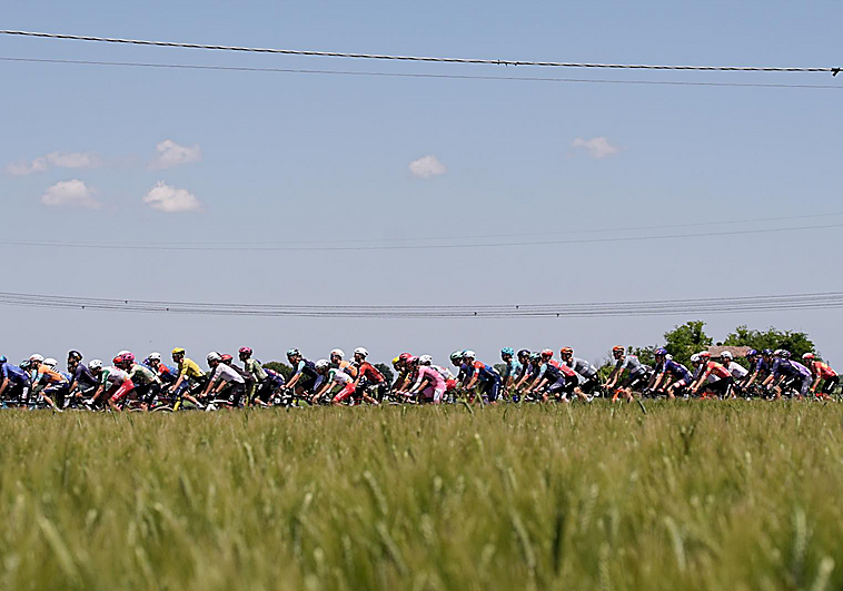 Directo | La 15ª etapa del Giro comienza en Voghera