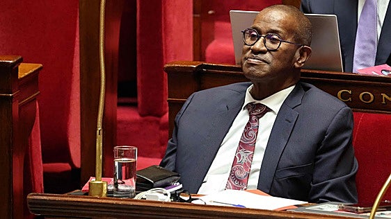 Francia deroga el edicto que daba cobertura legal a la esclavitud en sus colonias