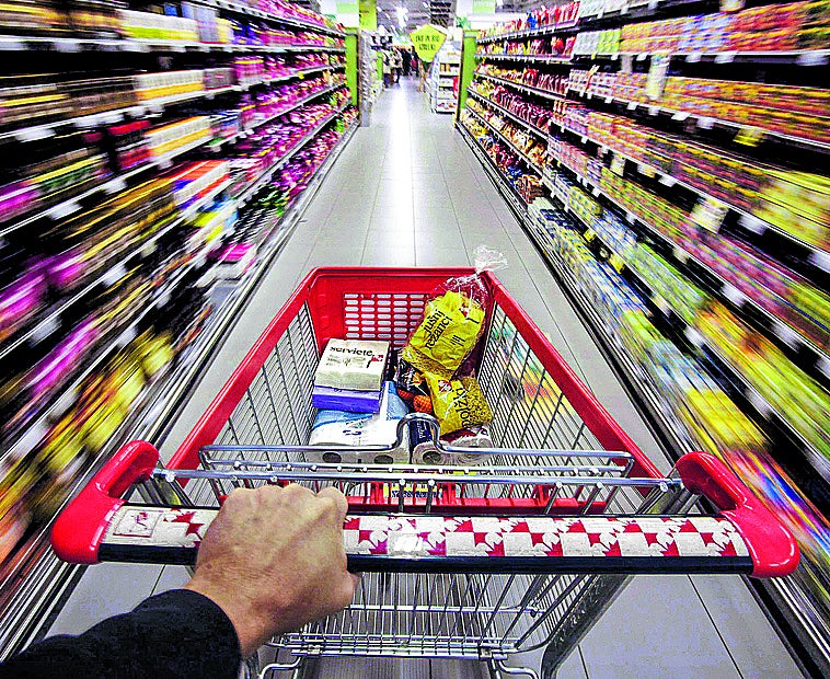 Lo que esconde la letra pequeña de las marcas blancas del súper