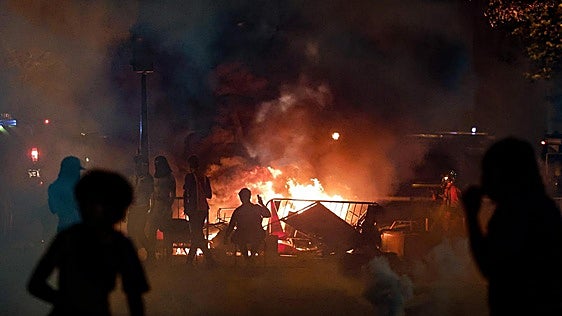 La caótica celebración de la victoria del PSG termina con un muerto y 780 detenidos en Francia