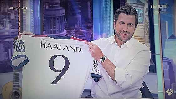 Los cromos de Riquelme y Florentino: Haaland y Rodri vs Mou y Konaté