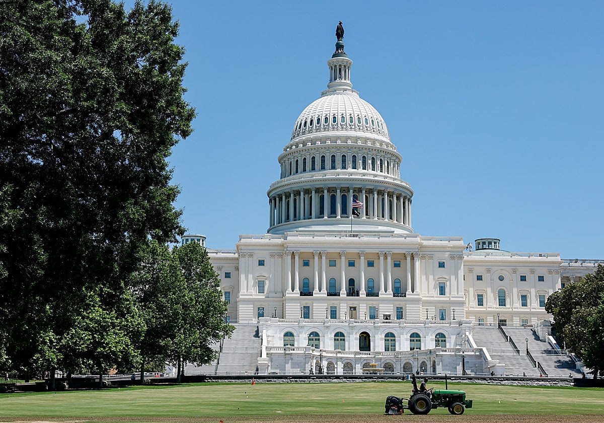 Golpe a Trump en el Congreso: la Cámara Baja, con mayoría republicana, vota por primera vez contra la guerra de Irán