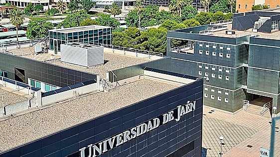 Investigan a un hombre por fotografiar presuntamente a estudiantes bajo las mesas en la biblioteca de la Universidad de Jaén