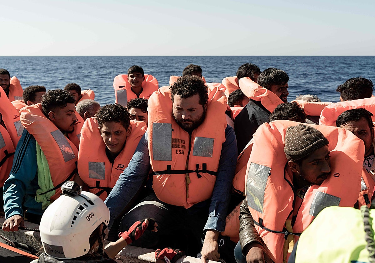 Destapan el secuestro de más de 300 migrantes que viajaban h