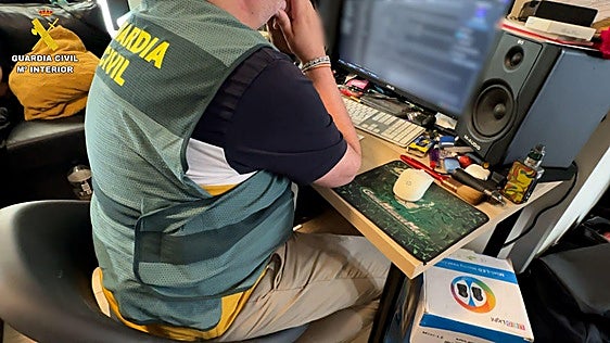 Detenido en Cádiz con más de 500 archivos de pornografía infantil elaborada con bebés