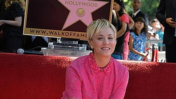 Kaley Cuoco aumenta la familia