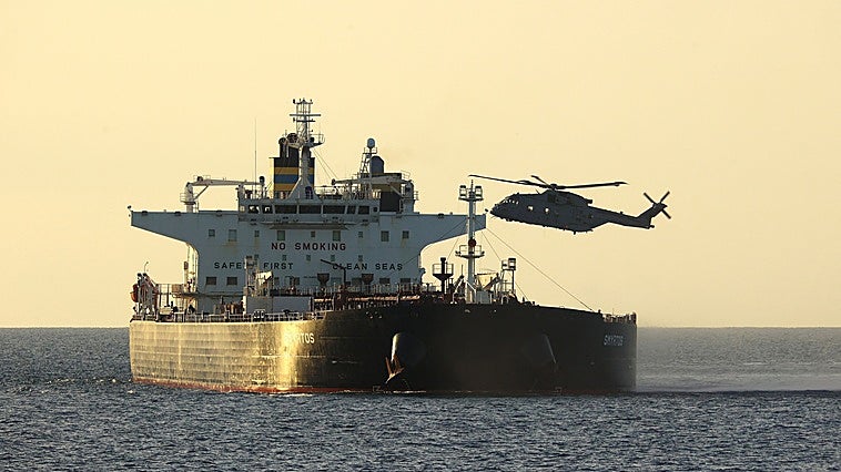El Reino Unido intercepta por primera vez un petrolero de la 'flota fantasma' rusa en el Canal de la Mancha