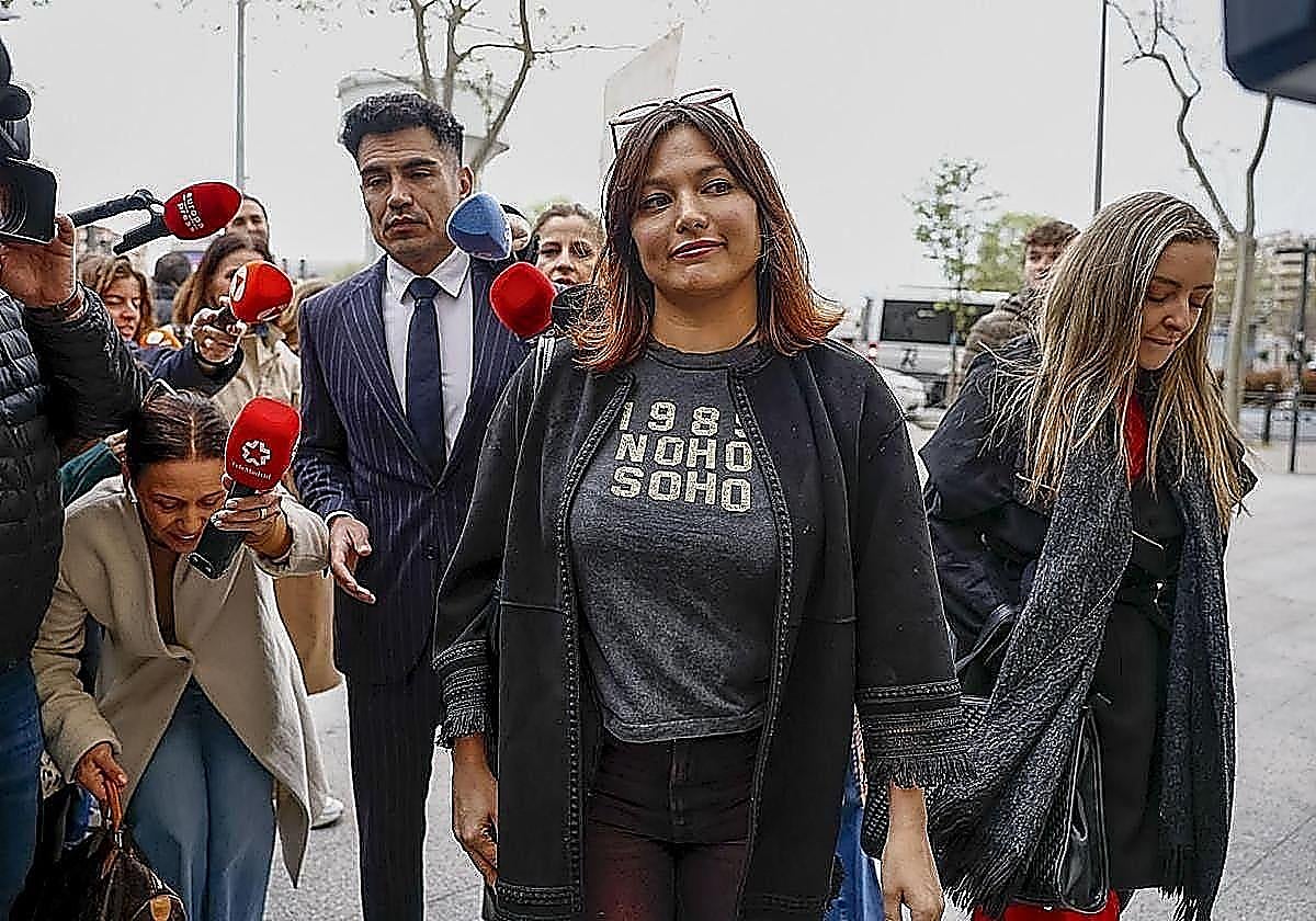 El juez ordena la detención de Mouliaá por no comparecer por la querella de Errejón
