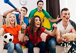 El kit definitivo para el Mundial: 10 gadgets virales para montar la 'quedada' perfecta en tu salón