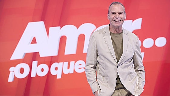 Carlos Lozano: «Yo en el campo vivo como un cura y duermo como un niño»