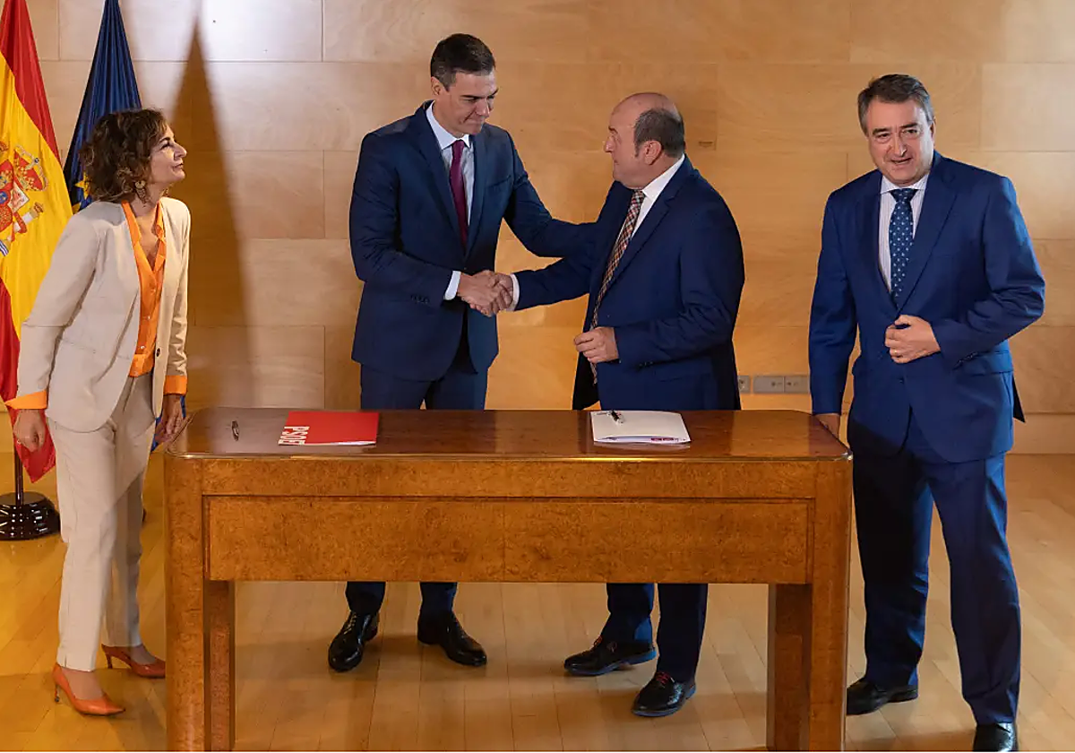 La UCO vincula al PNV con las gestiones de trama corrupta de la 'fontanera' para el rescate de Tubos Reunidos