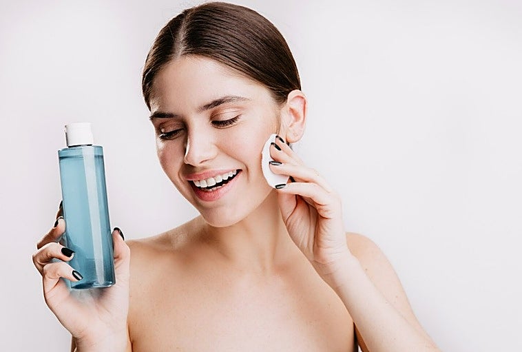 Los mejores bálsamos limpiadores en aceite para retirar maquillaje sin frotar