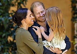 Harry y Meghan, otro a&ntilde;o sin Balmoral: as&iacute; es la isla privada de un multimillonario donde se han refugiado con sus hijos