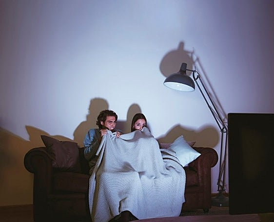 Convierte cualquier rincón de tu casa en cine con estos proyectores 4K portátiles