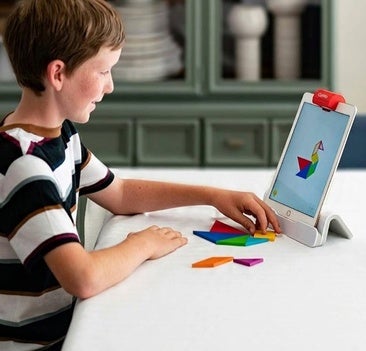 Si quieres que tu hijo aprenda de forma entretenida, el paquete Osmo Genius para iPad es para ti