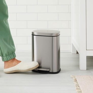 Los mejores cubos de basura con pedal por menos de 25€ para cocina y baño