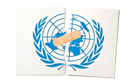 ¿Cuánta gente trabaja para la ONU? ¿Qué hacen? ¿Cuánto ganan? ¿Por qué está en crisis?